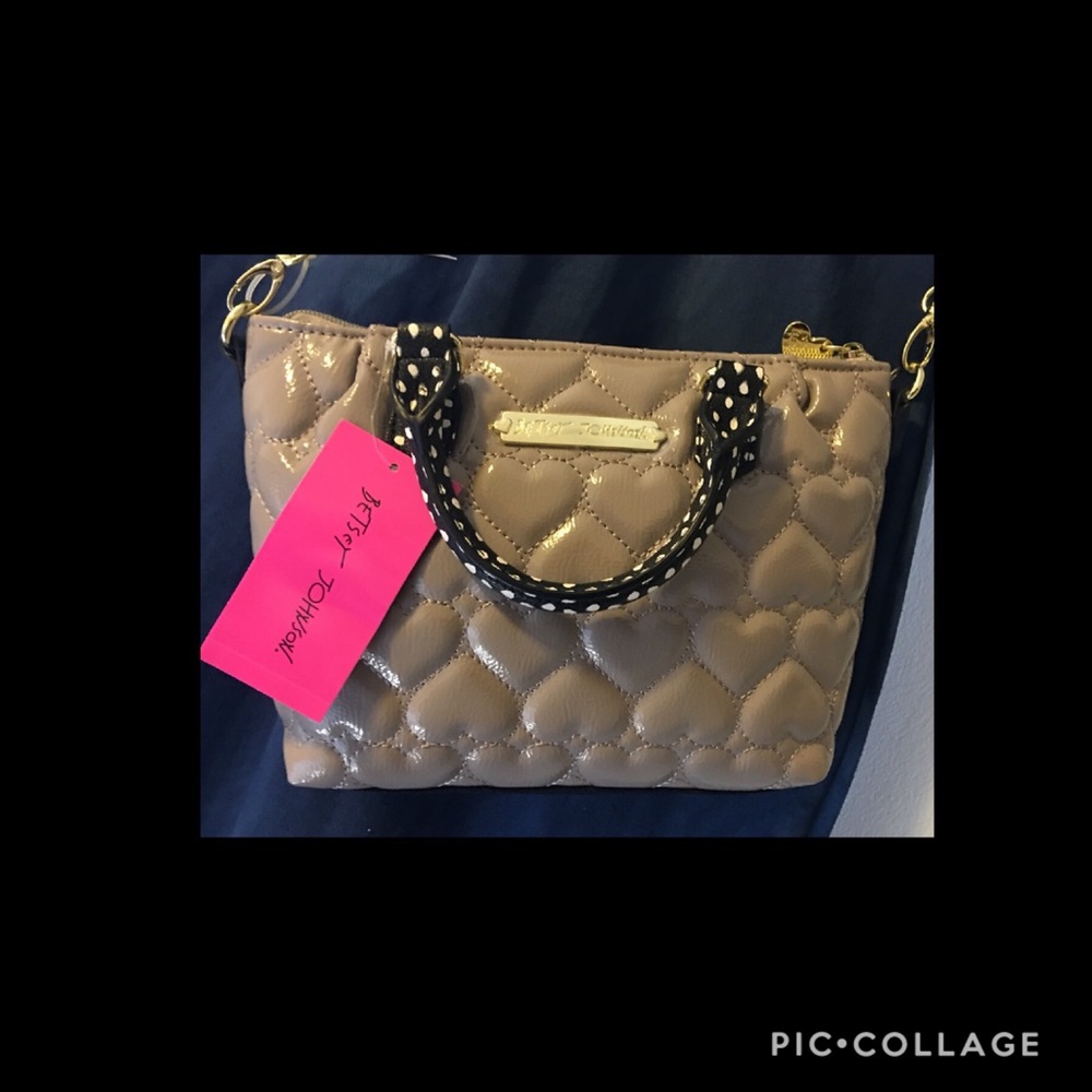 Gorgeous Betsey Johnson Pinch Satchel/Crossbody - Picture 2 of 4